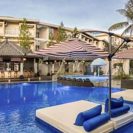 The Wujil Resort & Conventions Semarang Extérieur photo