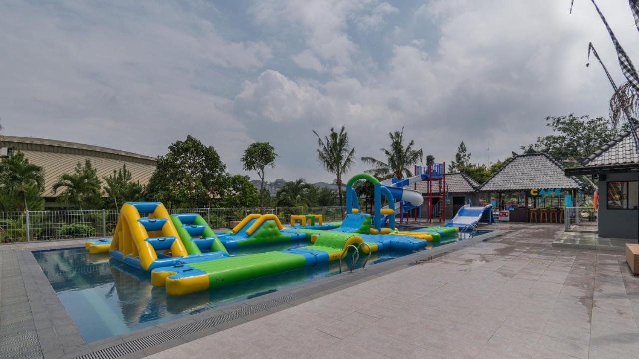 The Wujil Resort & Conventions Semarang Extérieur photo