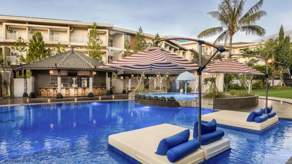 The Wujil Resort & Conventions Semarang Extérieur photo