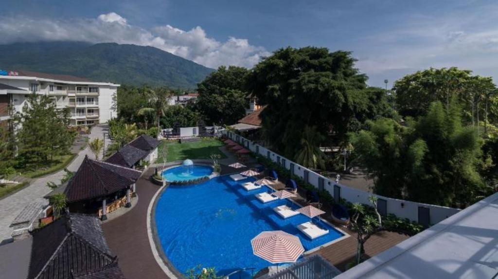 The Wujil Resort & Conventions Semarang Extérieur photo