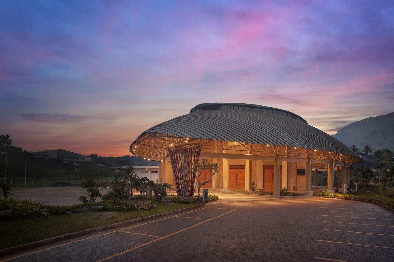 The Wujil Resort & Conventions Semarang Extérieur photo