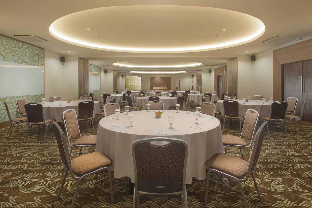 The Wujil Resort & Conventions Semarang Extérieur photo